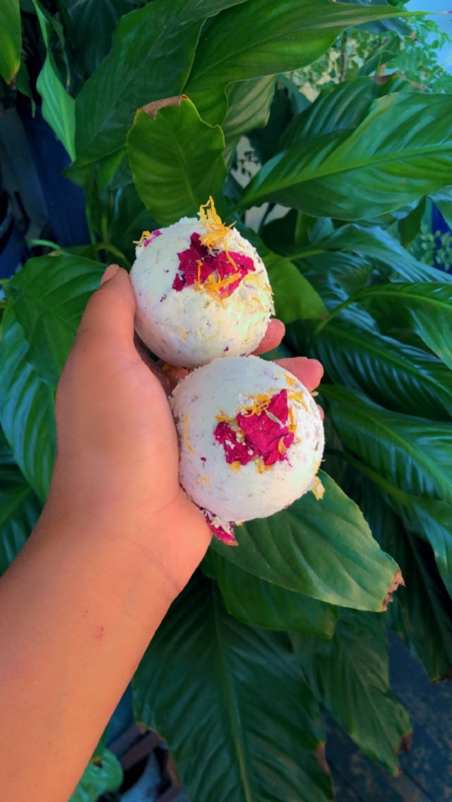 Yoni Magic Bath Bombs (2 pack)